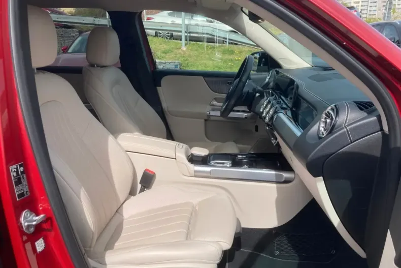 Mercedes-Benz GLB 200 din 2021 cu 66.370 km - oferta MER115641 - foto 7