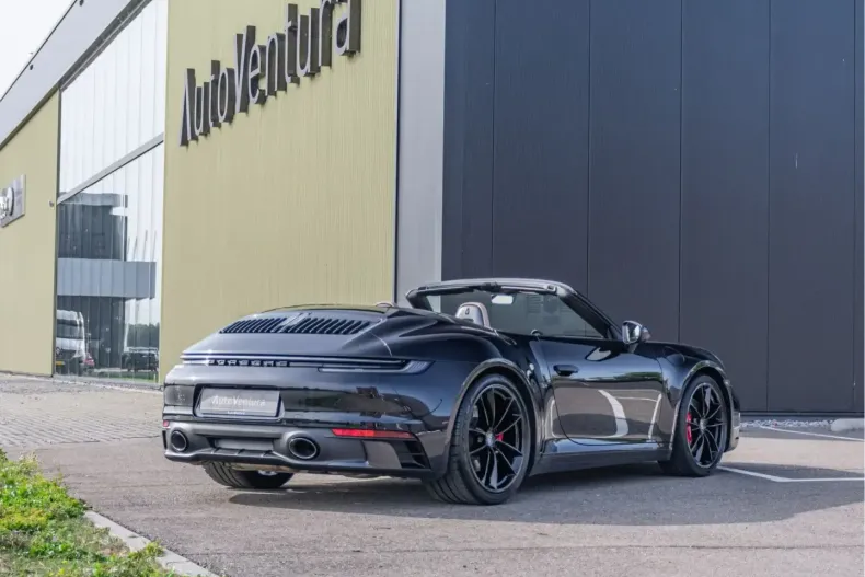 Porsche 992 din 2021 cu 27.900 km - oferta POR115644 - foto 3