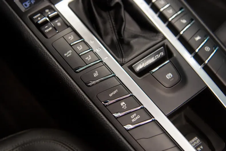 Porsche Macan din 2020 cu 80.167 km - oferta POR115663 - foto 24