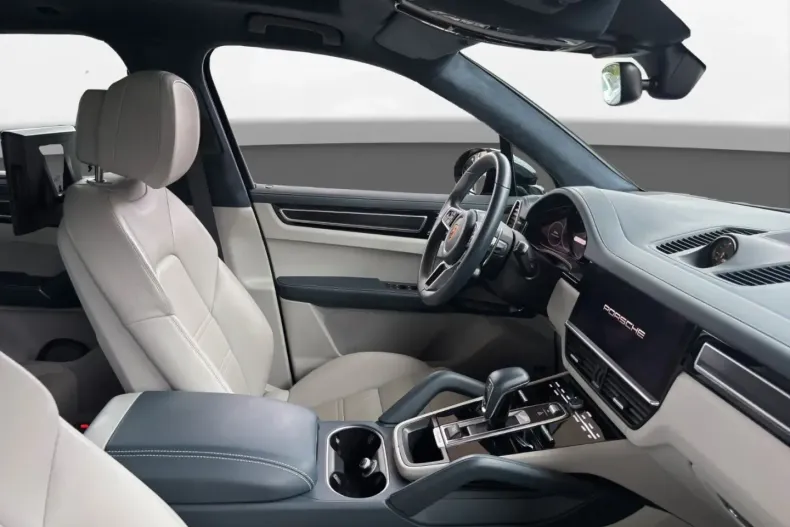 Porsche Cayenne din 2022 cu 56.331 km - oferta POR115665 - foto 9