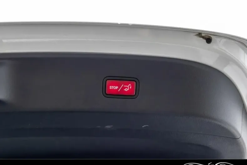 Mercedes-Benz GLC 200 din 2024 cu 15.200 km - oferta MER115676 - foto 6