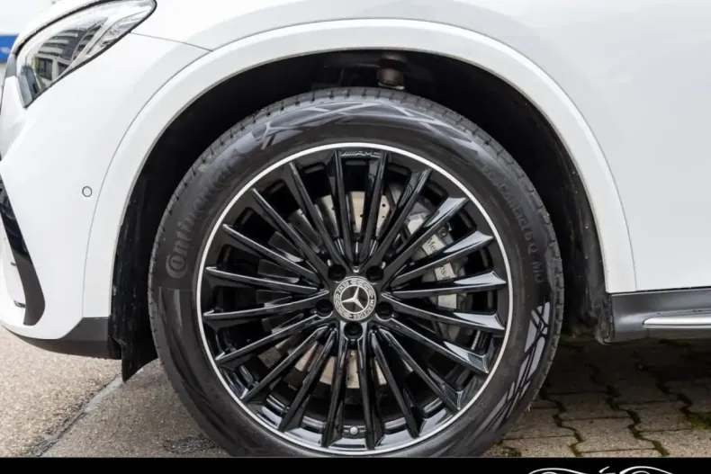 Mercedes-Benz GLC 200 din 2024 cu 15.200 km - oferta MER115676 - foto 8