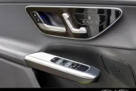 Mercedes-Benz GLC 200 din 2024 cu 15.200 km - oferta MER115676 - foto 13