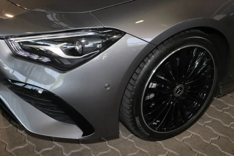 Mercedes-Benz CLA 180 din 2024 cu 11.480 km - oferta MER115678 - foto 3