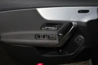 Mercedes-Benz CLA 180 din 2024 cu 11.480 km - oferta MER115678 - foto 11