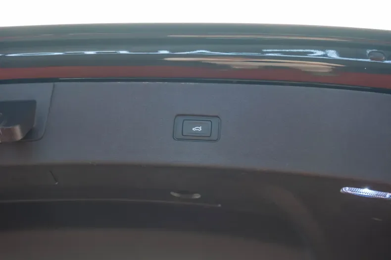 Audi Q8 din 2023 cu 39.000 km - oferta AUD115687 - foto 29