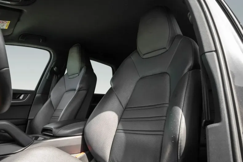 Porsche Cayenne din 2024 cu 29.800 km - oferta POR115701 - foto 8