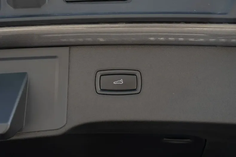 Porsche Cayenne din 2024 cu 29.800 km - oferta POR115701 - foto 32