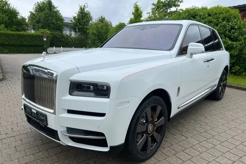Rolls-Royce Cullinan din 2022 cu 43.500 km - oferta ROL115709 - foto 2