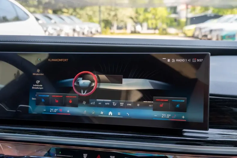 BMW 740 din 2025 cu 9.900 km - oferta BMW115715 - foto 19