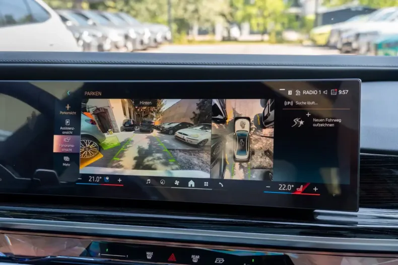 BMW 740 din 2025 cu 9.900 km - oferta BMW115715 - foto 20