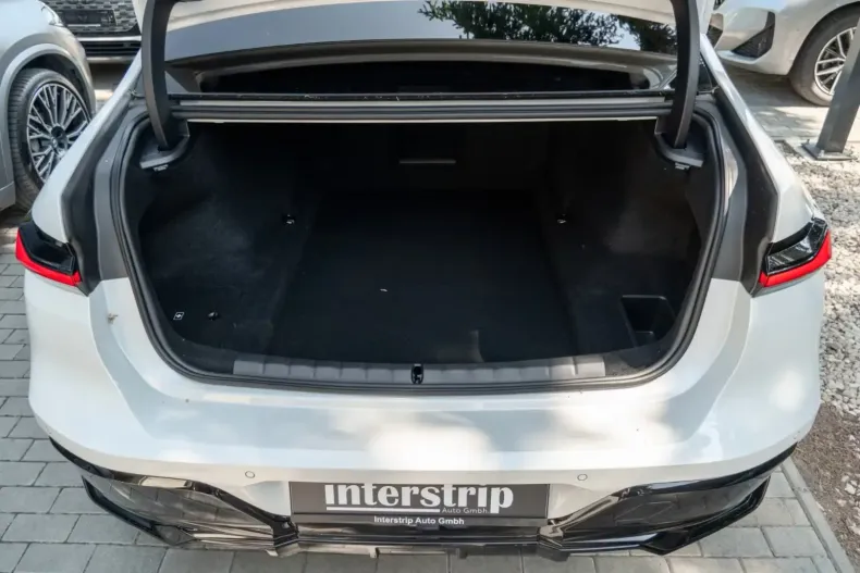 BMW 740 din 2025 cu 9.900 km - oferta BMW115715 - foto 22