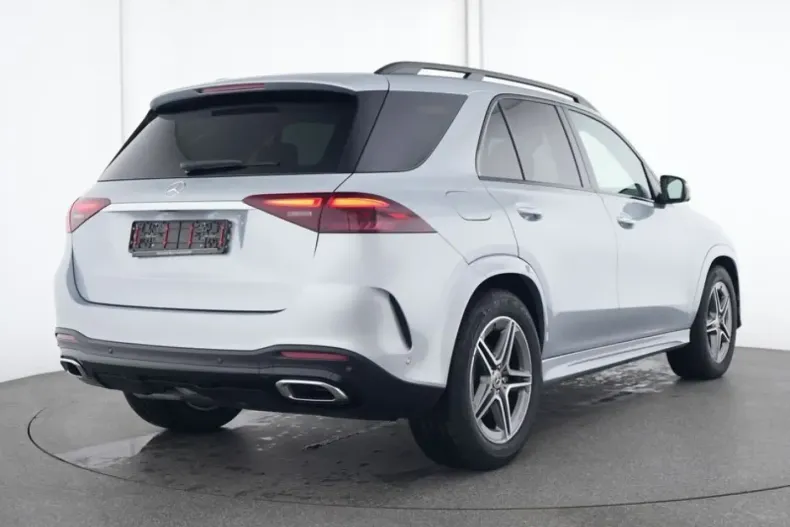 Mercedes-Benz GLE 300 din 2024 cu 8.404 km - oferta MER115732 - foto 2