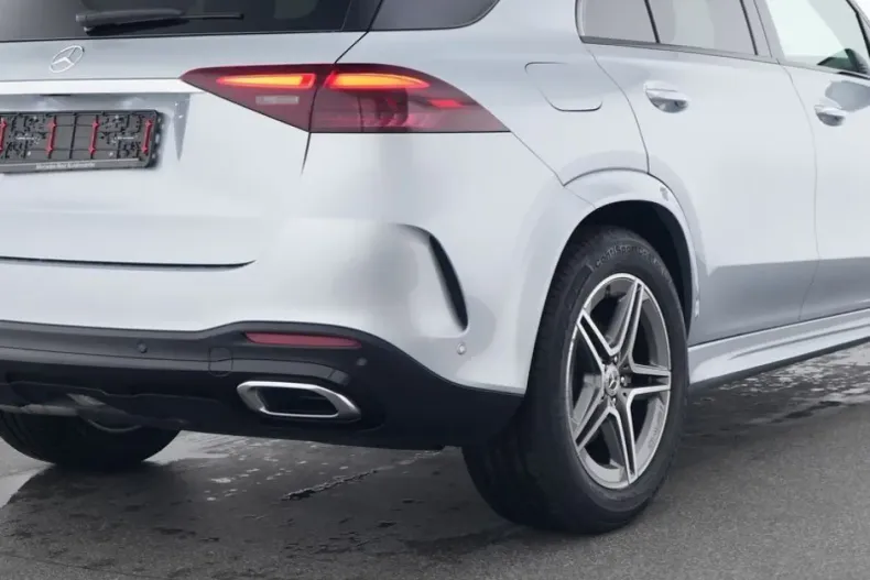 Mercedes-Benz GLE 300 din 2024 cu 8.404 km - oferta MER115732 - foto 4