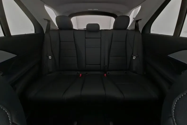 Mercedes-Benz GLE 300 din 2024 cu 8.404 km - oferta MER115732 - foto 8