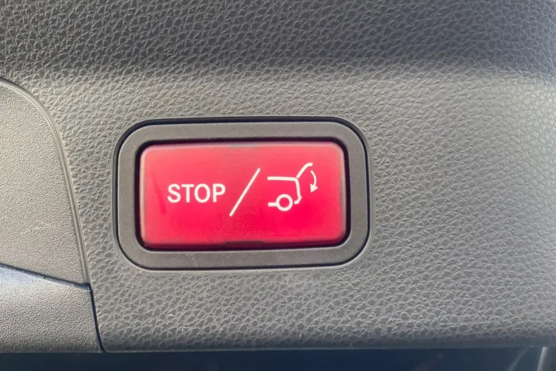 Mercedes-Benz GLC 300 din 2021 cu 98.175 km - oferta MER115755 - foto 23