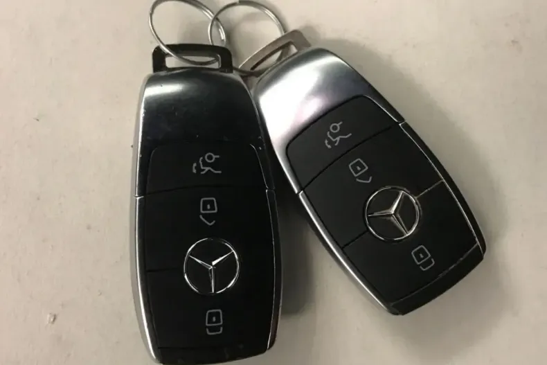 Mercedes-Benz GLC 300 din 2021 cu 98.175 km - oferta MER115755 - foto 27