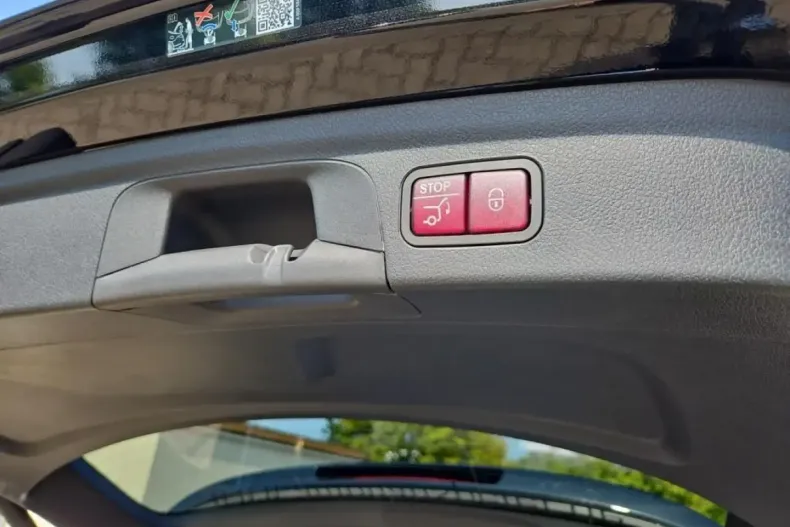 Mercedes-Benz GLE 350 din 2024 cu 19.500 km - oferta MER115757 - foto 17