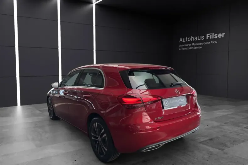 Mercedes-Benz A 180 din 2023 cu 42.859 km - oferta MER115759 - foto 4