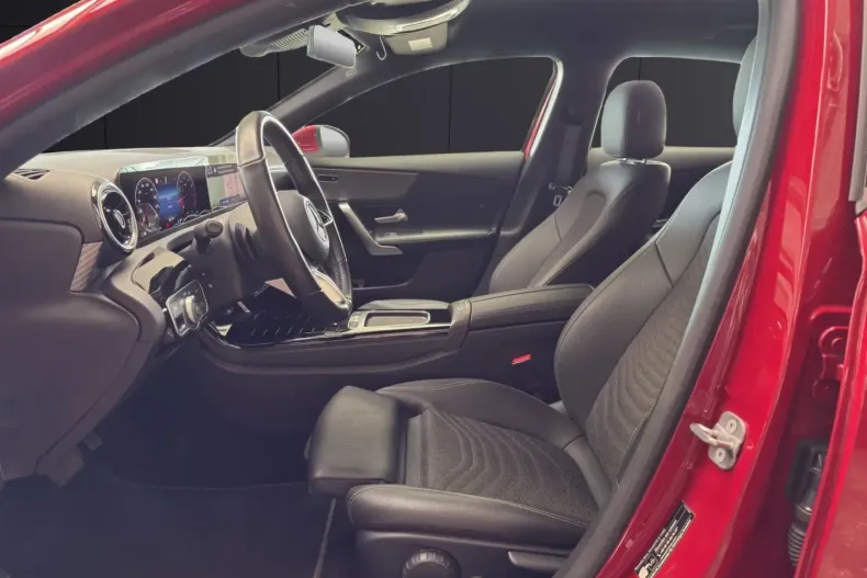 Mercedes-Benz A 180 din 2023 cu 42.859 km - oferta MER115759 - foto 12