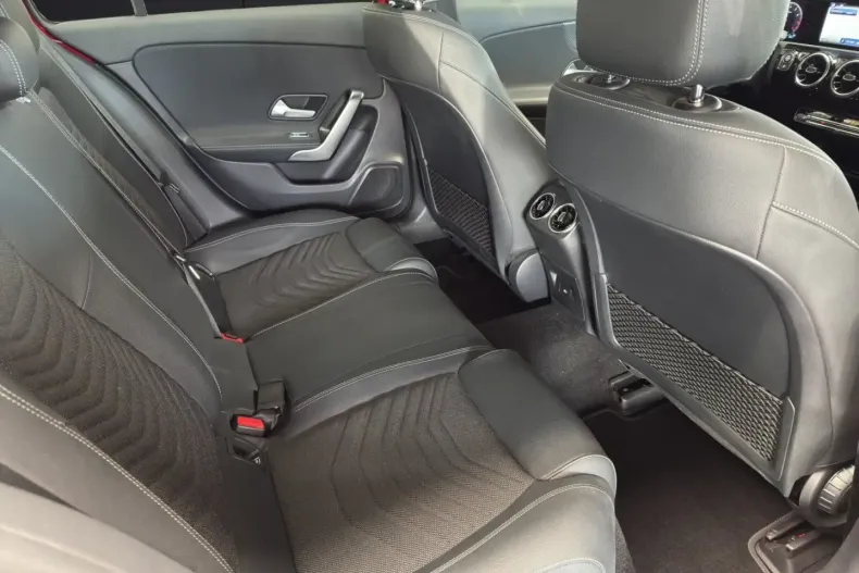 Mercedes-Benz A 180 din 2023 cu 42.859 km - oferta MER115759 - foto 14