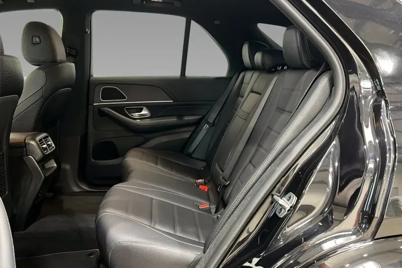 Mercedes-Benz GLE 300 din 2024 cu 10.800 km - oferta MER115761 - foto 9