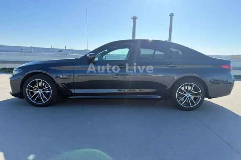 BMW 530 din 2021 cu 30.560 km - oferta BMW115765 - foto 2