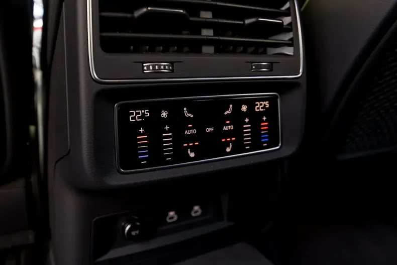 Audi Q7 din 2023 cu 12.000 km - oferta AUD115794 - foto 27