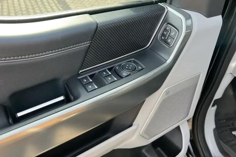 Ford F 150 din 2023 cu 15.500 km - oferta FOR115806 - foto 13