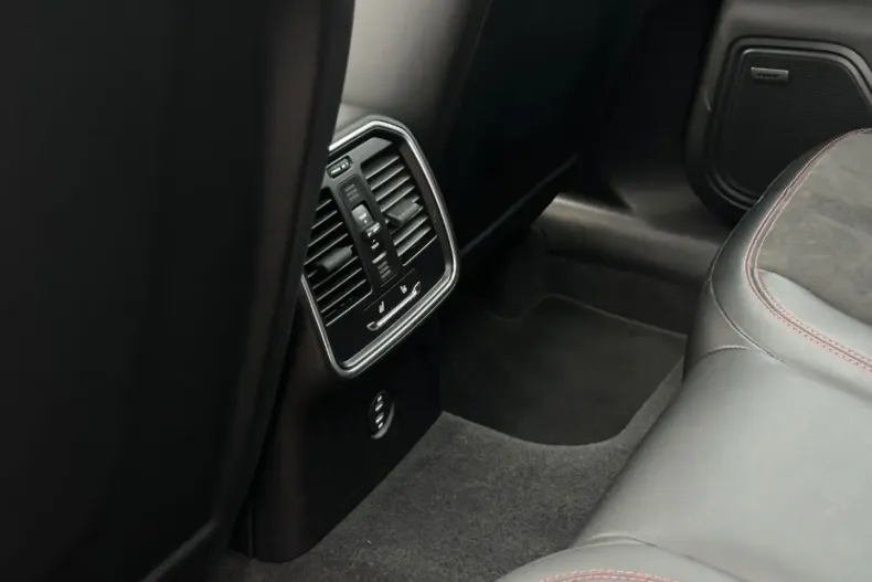 Porsche Macan din 2023 cu 45.800 km - oferta POR115807 - foto 23