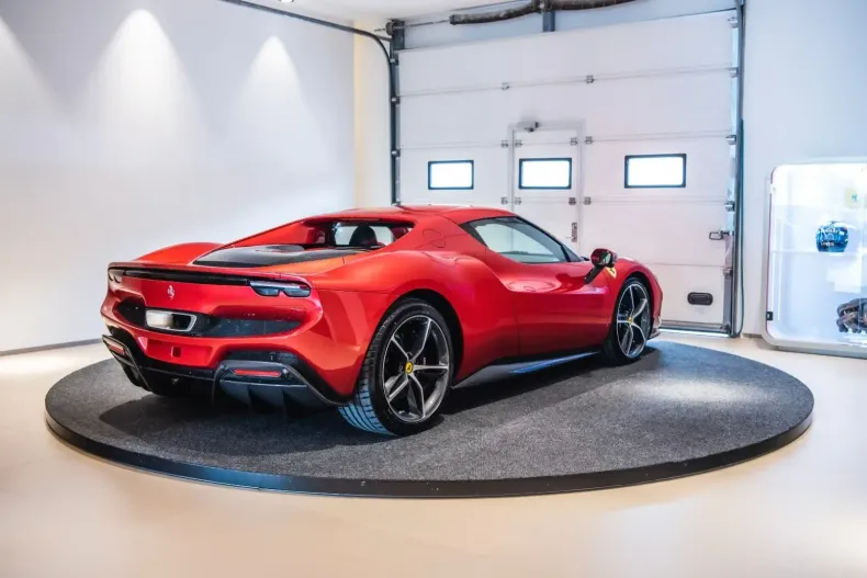 Ferrari 296 GTB din 2023 cu 25.000 km - oferta FER115815 - foto 4