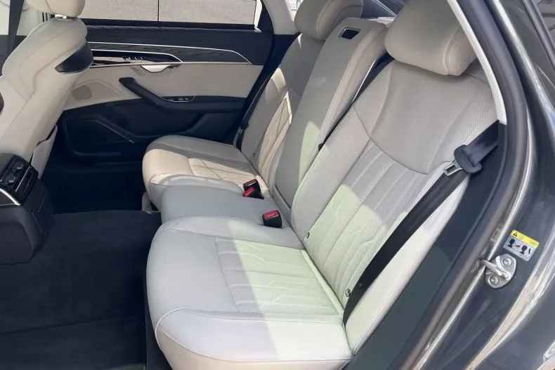 Audi A8 din 2023 cu 107.771 km - oferta AUD115822 - foto 14