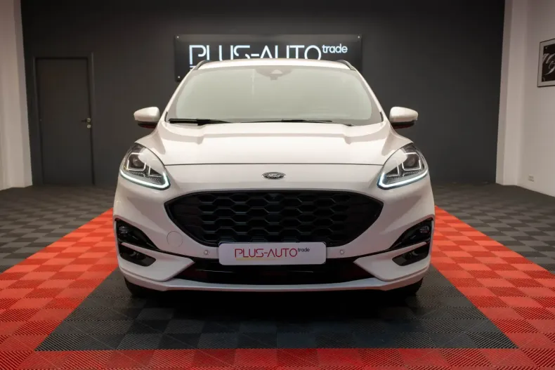 Ford Kuga din 2023 cu 42.500 km - oferta FOR115826 - foto 8