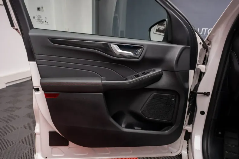 Ford Kuga din 2023 cu 42.500 km - oferta FOR115826 - foto 15