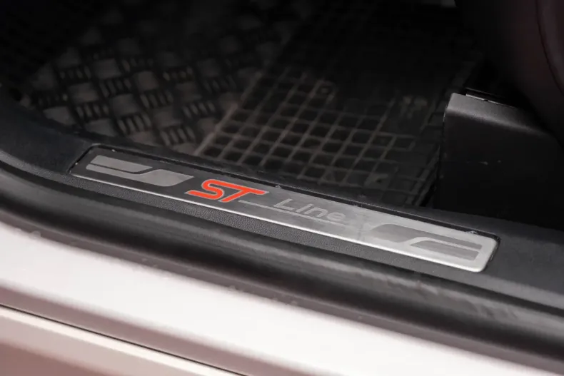 Ford Kuga din 2023 cu 42.500 km - oferta FOR115826 - foto 17