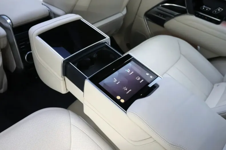 Land Rover Range Rover din 2023 cu 29.500 km - oferta LAN115829 - foto 11