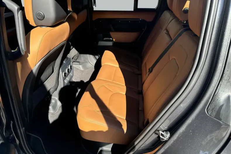 Land Rover Defender din 2023 cu 58.500 km - oferta LAN115831 - foto 9