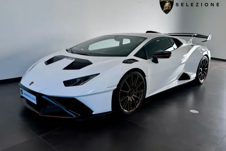 Lamborghini Huracán din 2024 cu 8.272 km - oferta LAM115843 - foto 1