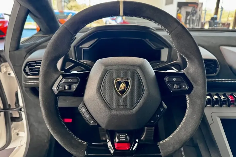 Lamborghini Huracán din 2024 cu 8.272 km - oferta LAM115843 - foto 13