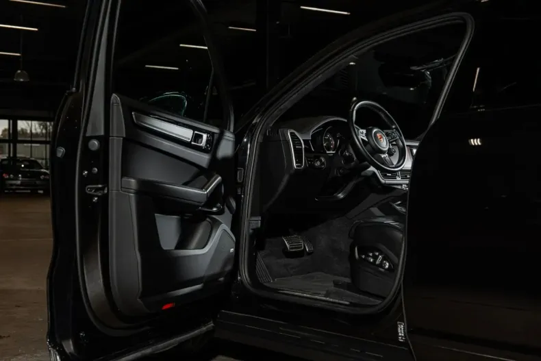 Porsche Cayenne din 2020 cu 52.000 km - oferta POR115848 - foto 8