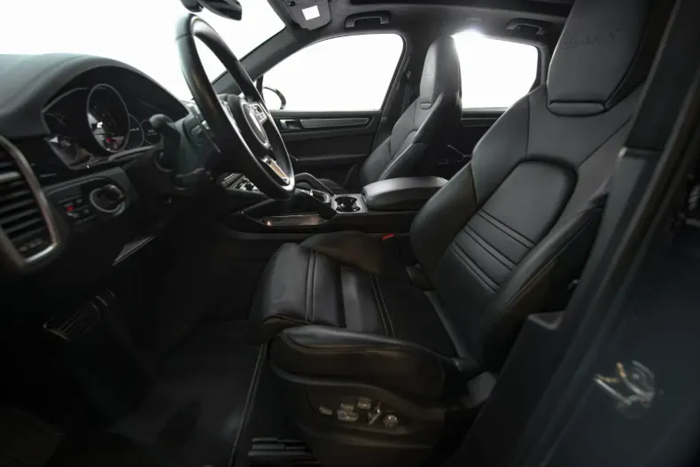 Porsche Cayenne din 2020 cu 52.000 km - oferta POR115848 - foto 11