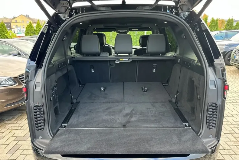 Land Rover Discovery din 2024 cu 10.500 km - oferta LAN115850 - foto 17