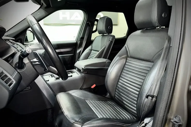 Land Rover Discovery din 2021 cu 94.700 km - oferta LAN115856 - foto 8