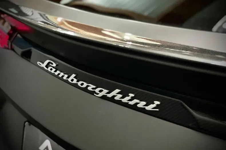 Lamborghini Urus din 2022 cu 21.300 km - oferta LAM115860 - foto 9