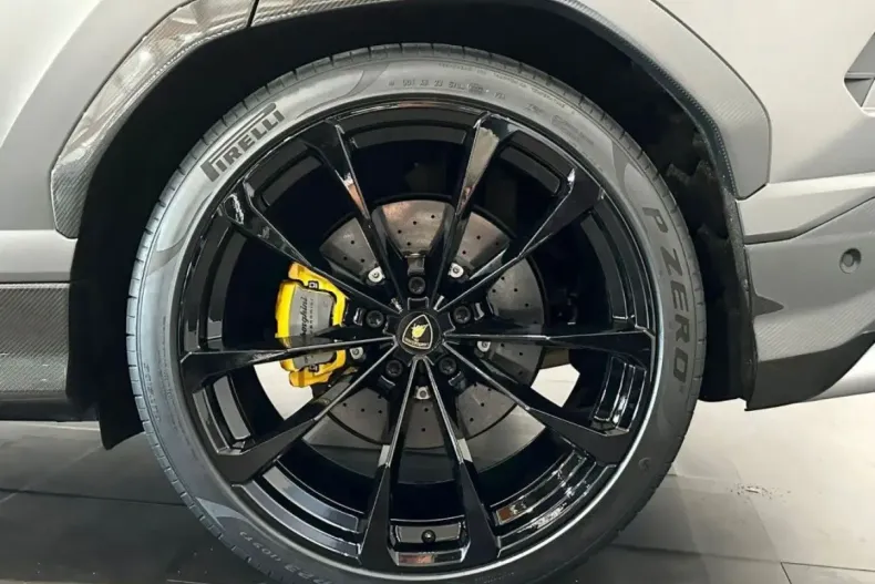 Lamborghini Urus din 2022 cu 21.300 km - oferta LAM115860 - foto 10