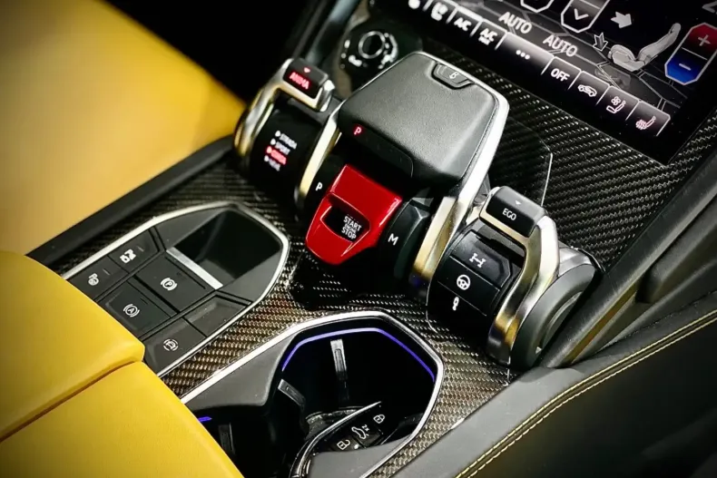 Lamborghini Urus din 2022 cu 21.300 km - oferta LAM115860 - foto 14