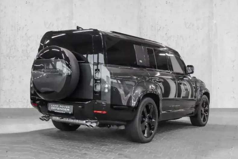 Land Rover Defender din 2024 cu 7.100 km - oferta LAN115866 - foto 2