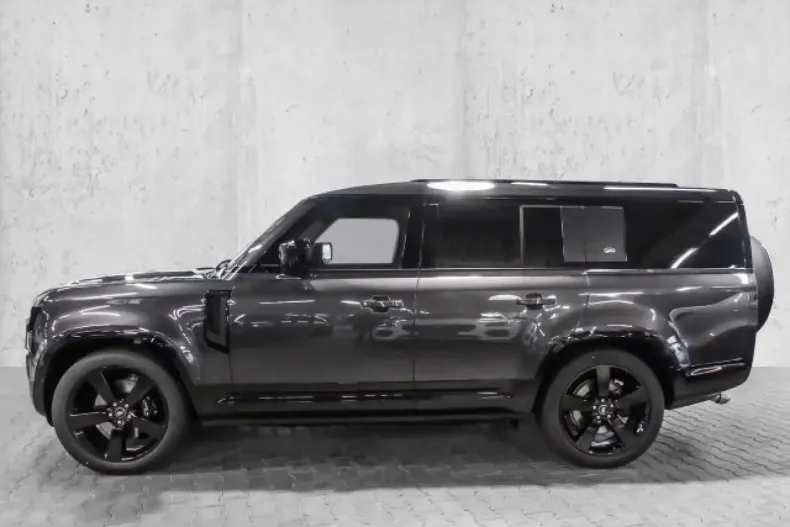 Land Rover Defender din 2024 cu 7.100 km - oferta LAN115866 - foto 3