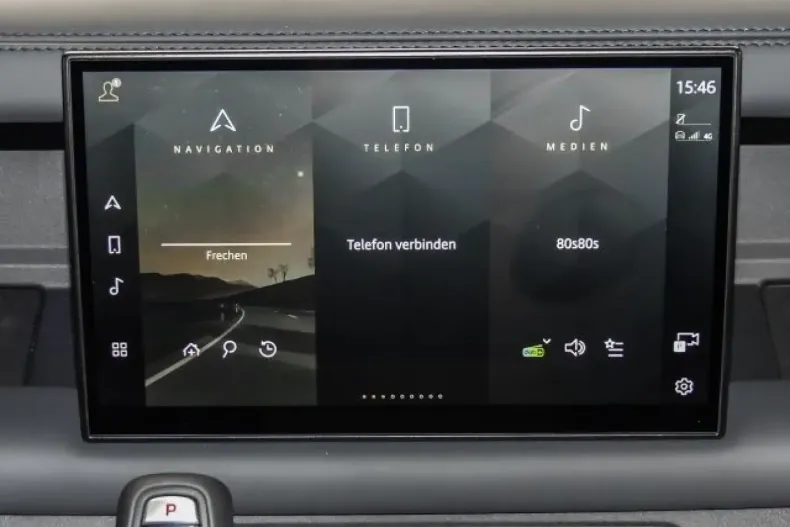 Land Rover Defender din 2024 cu 7.100 km - oferta LAN115866 - foto 10