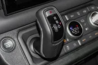 Land Rover Defender din 2024 cu 7.100 km - oferta LAN115866 - foto 14